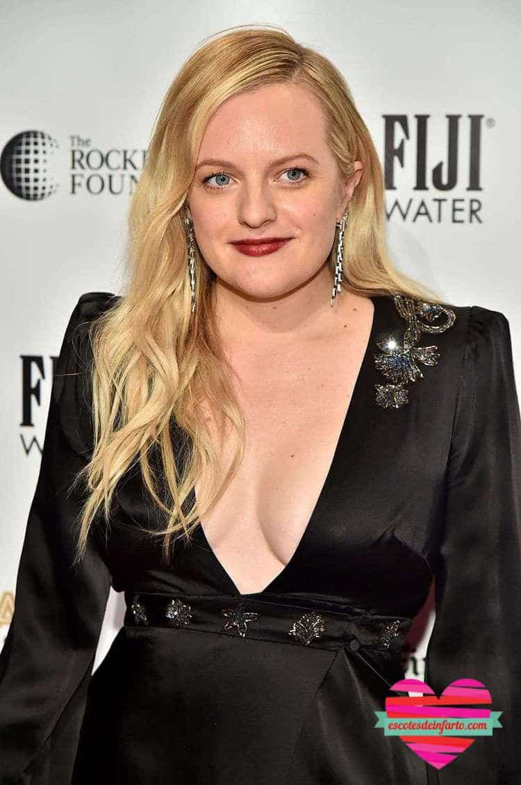 Elisabeth Moss Escote