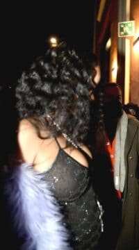 Rihanna Bubis 01