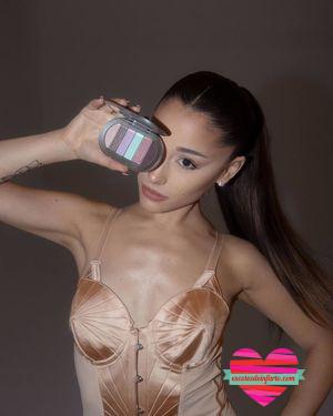 Ariana Grande Desnuda 6