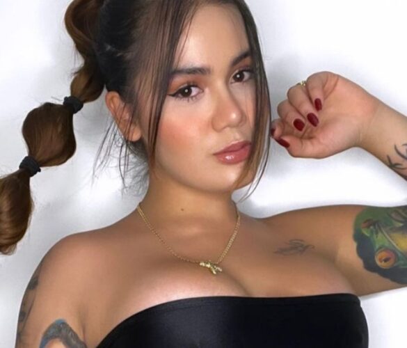 Cintia Cossio Desnuda. El Pack de la Sensación en Redes Sociales
